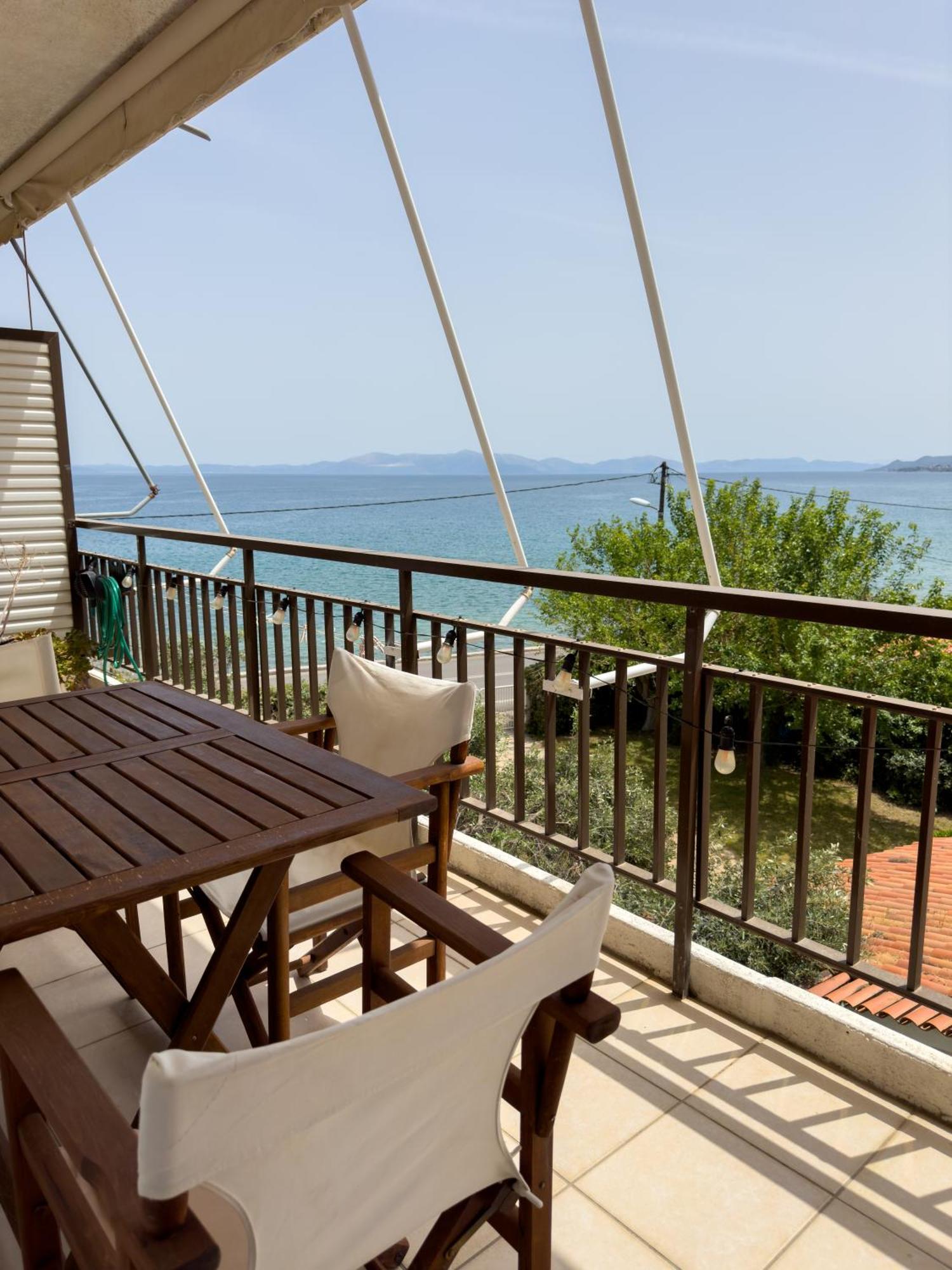 Thanos' Seaside Apartment Oropo Exterior foto