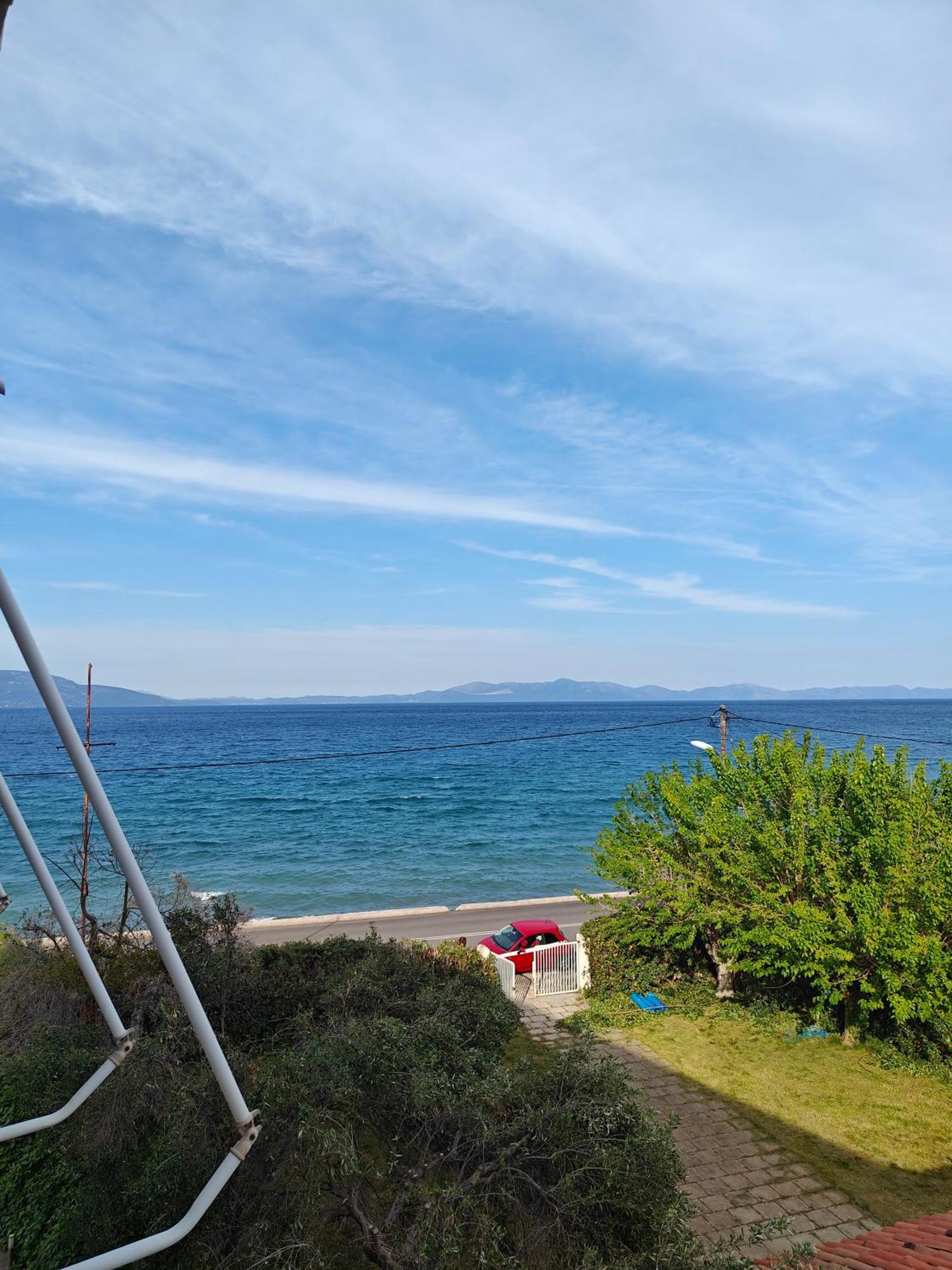 Thanos' Seaside Apartment Oropo Exterior foto